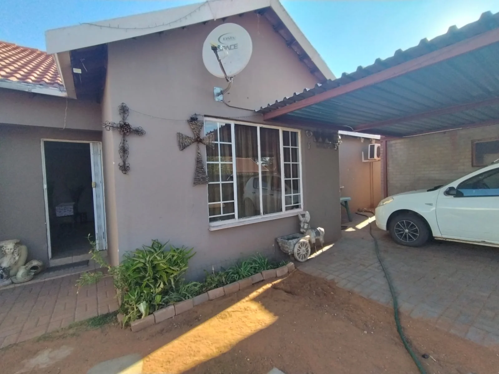 3 Bedroom House For Sale