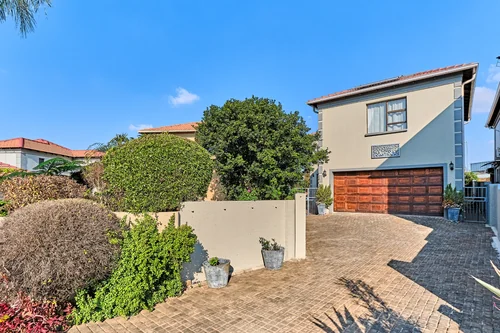 27 Van Kerken, Willowbrook, Roodepoort