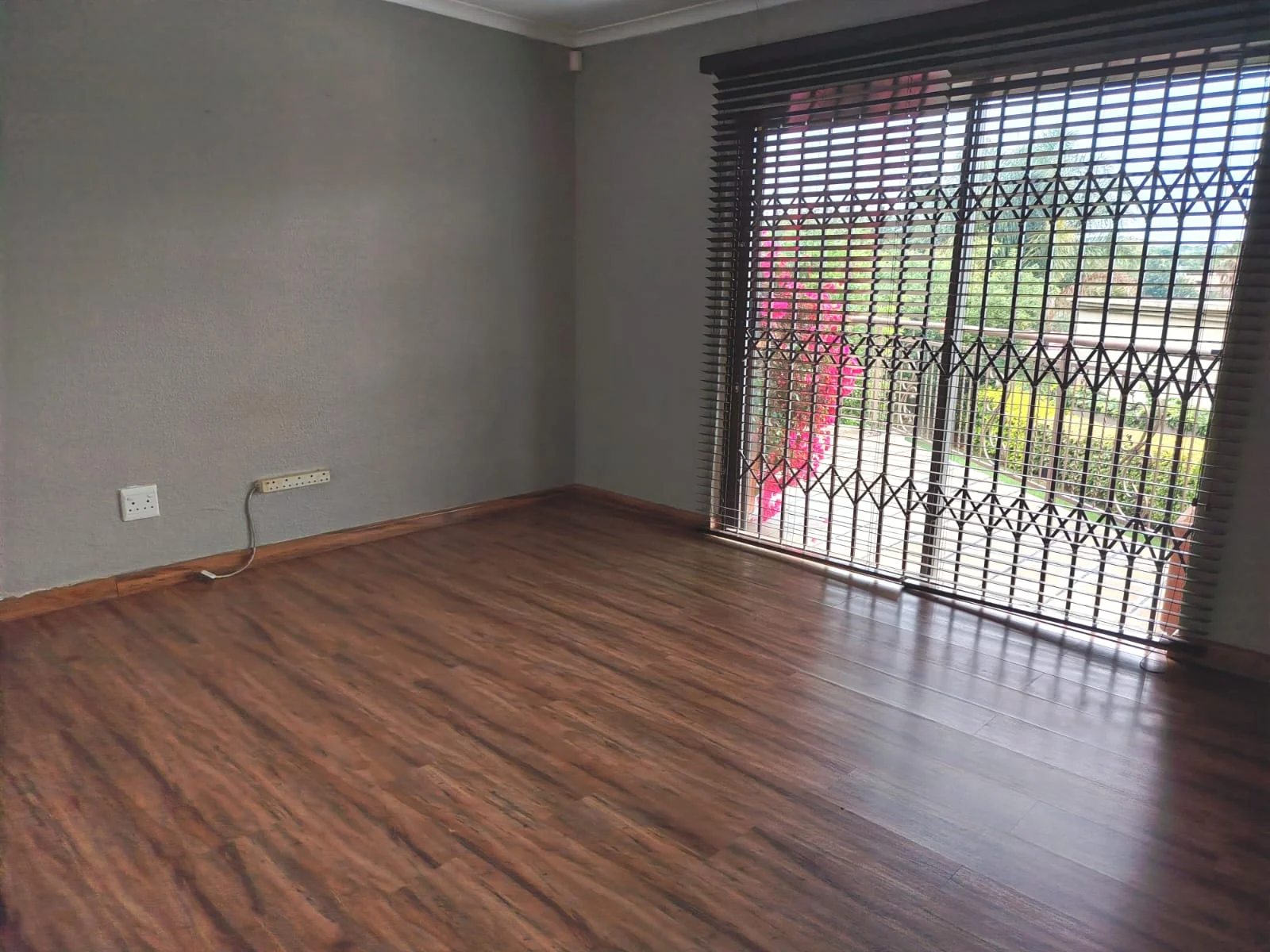 Fabulous Rental Property in a perfect, tranquil setting of Rangeview ext