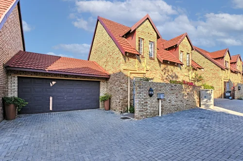 1 Van Dalen  North, Willowbrook, Roodepoort