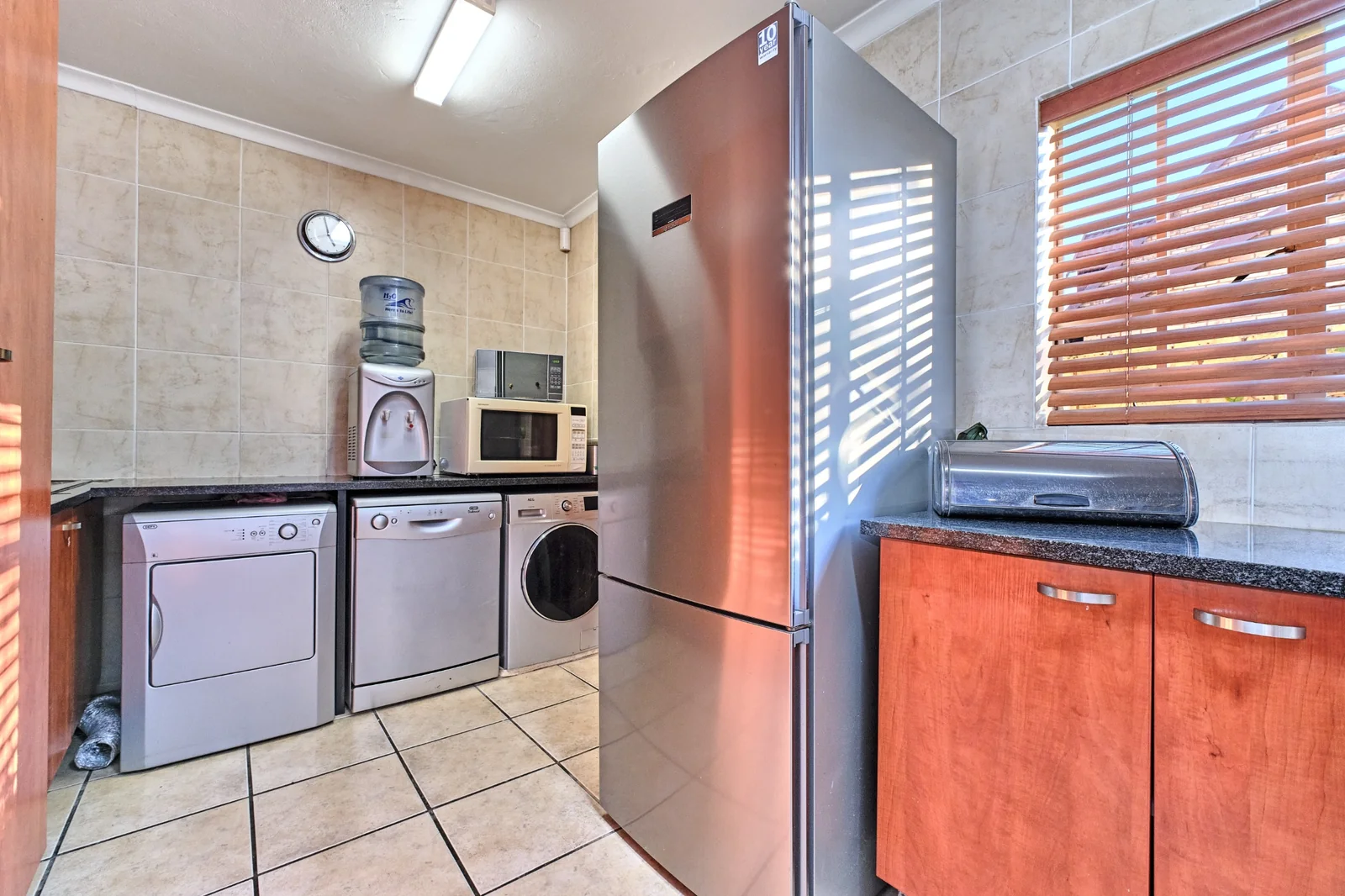 4 Bedroom Townhouse for Sale in Willowbrook