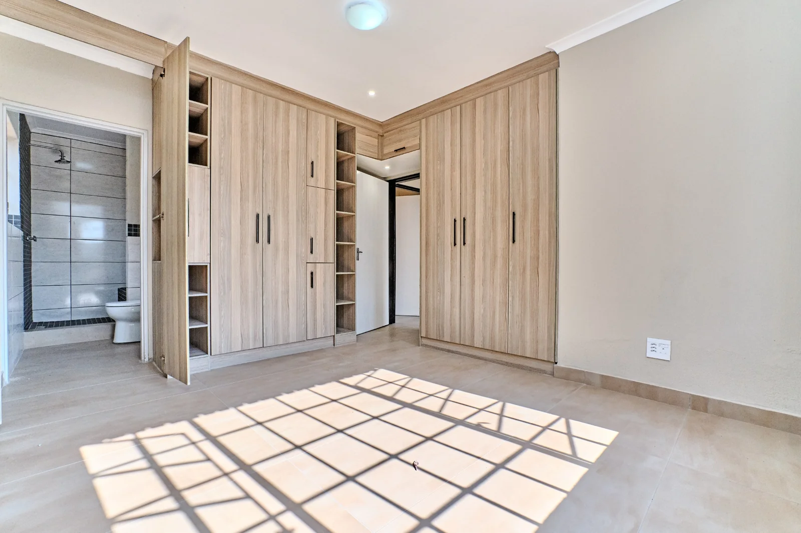 3 Bedroom Simplex to Rent in Wilgeheuwel