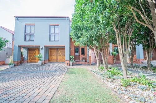 1046 Olive Grove, Heritage Hill, Centurion