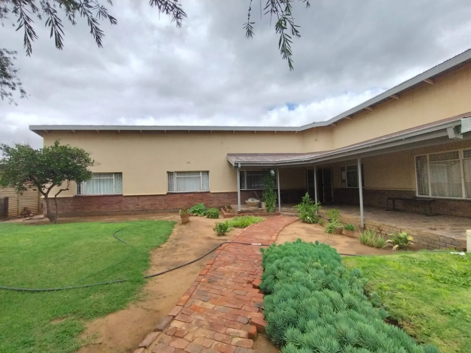 4 Bedroom House For Sale