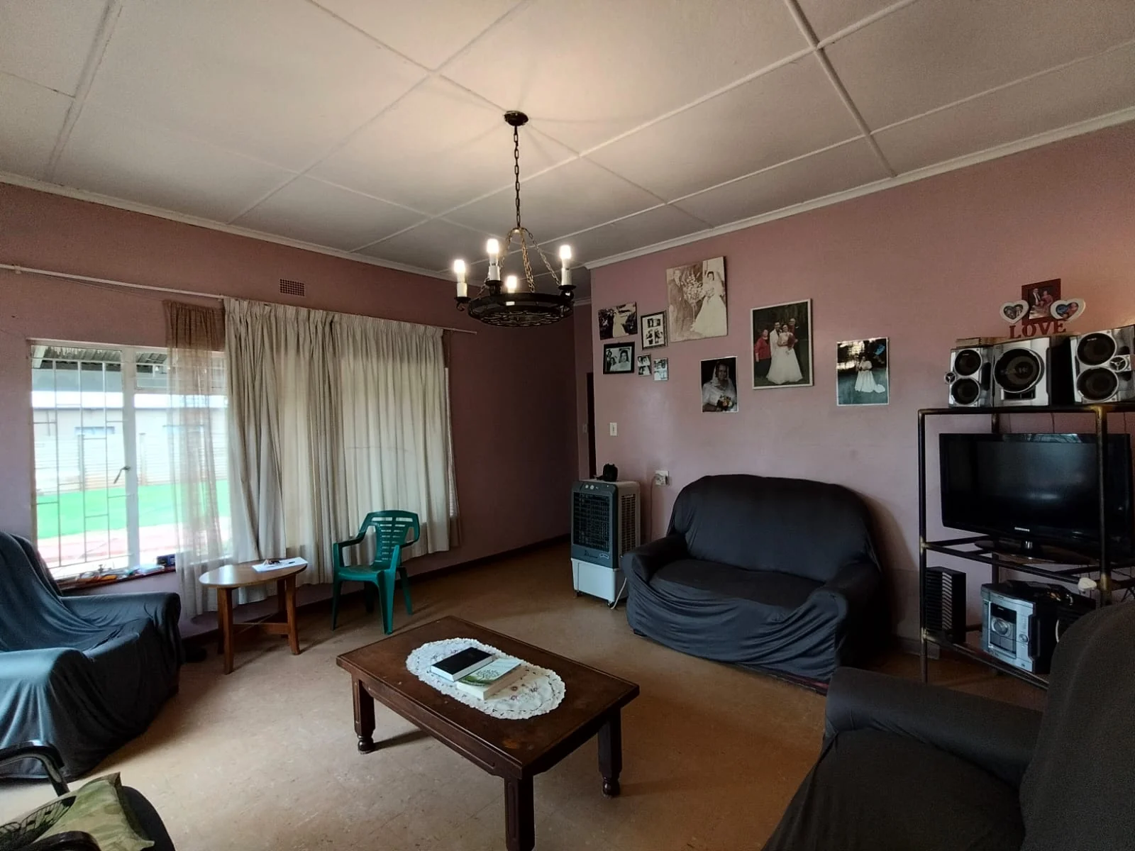 4 Bedroom House For Sale