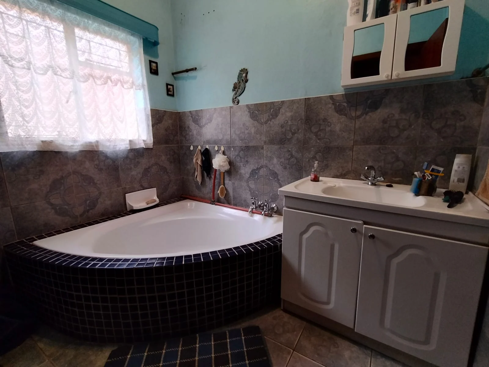 4 Bedroom House For Sale
