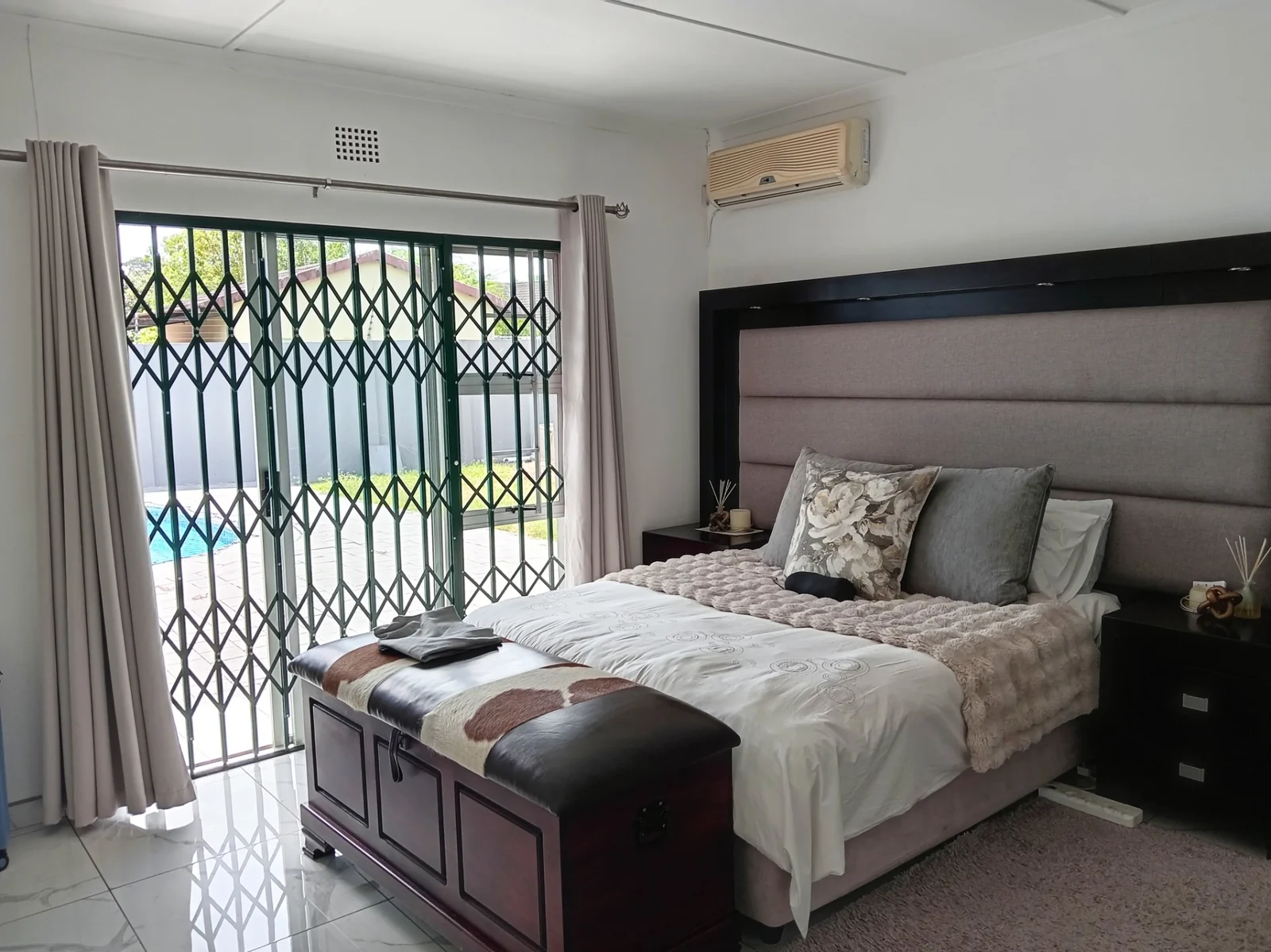 STEP INTO THIS STUNNING AND ELEGENCE HOUSE