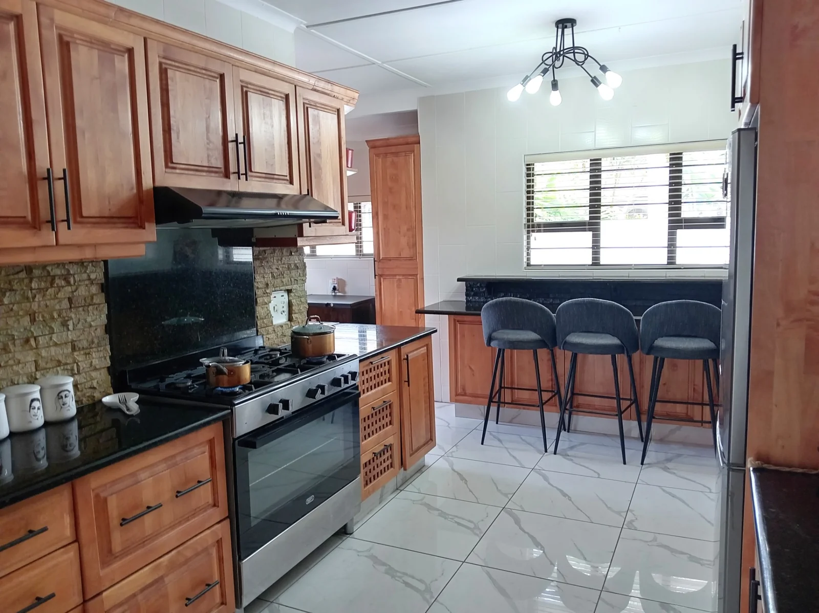 STEP INTO THIS STUNNING AND ELEGENCE HOUSE