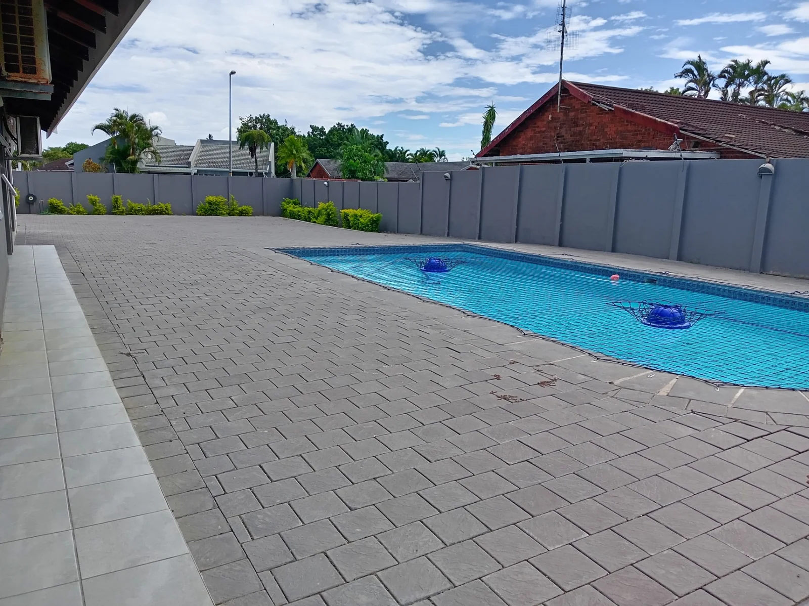 STEP INTO THIS STUNNING AND ELEGENCE HOUSE