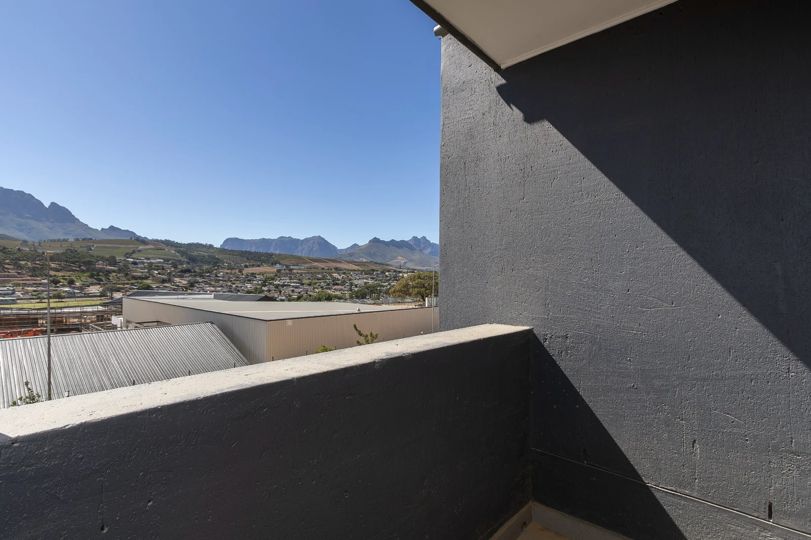 2 Bedroom Apartment for sale in Stellenbosch