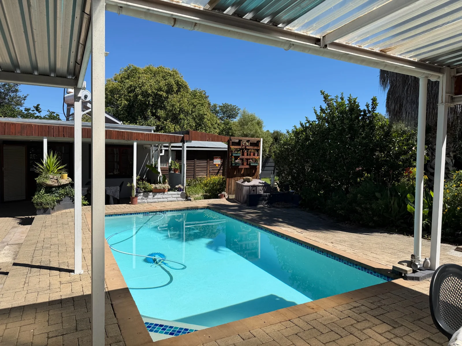 Bayswater Move in Ready Bayswater home with a flat for sale