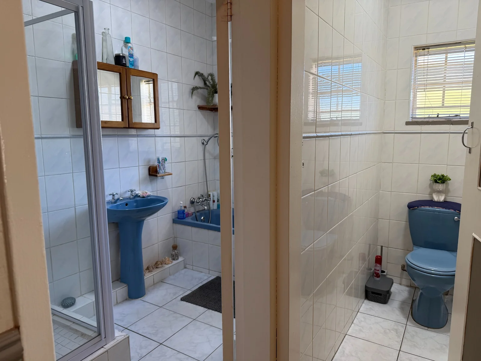 Bayswater Move in Ready Bayswater home with a flat for sale