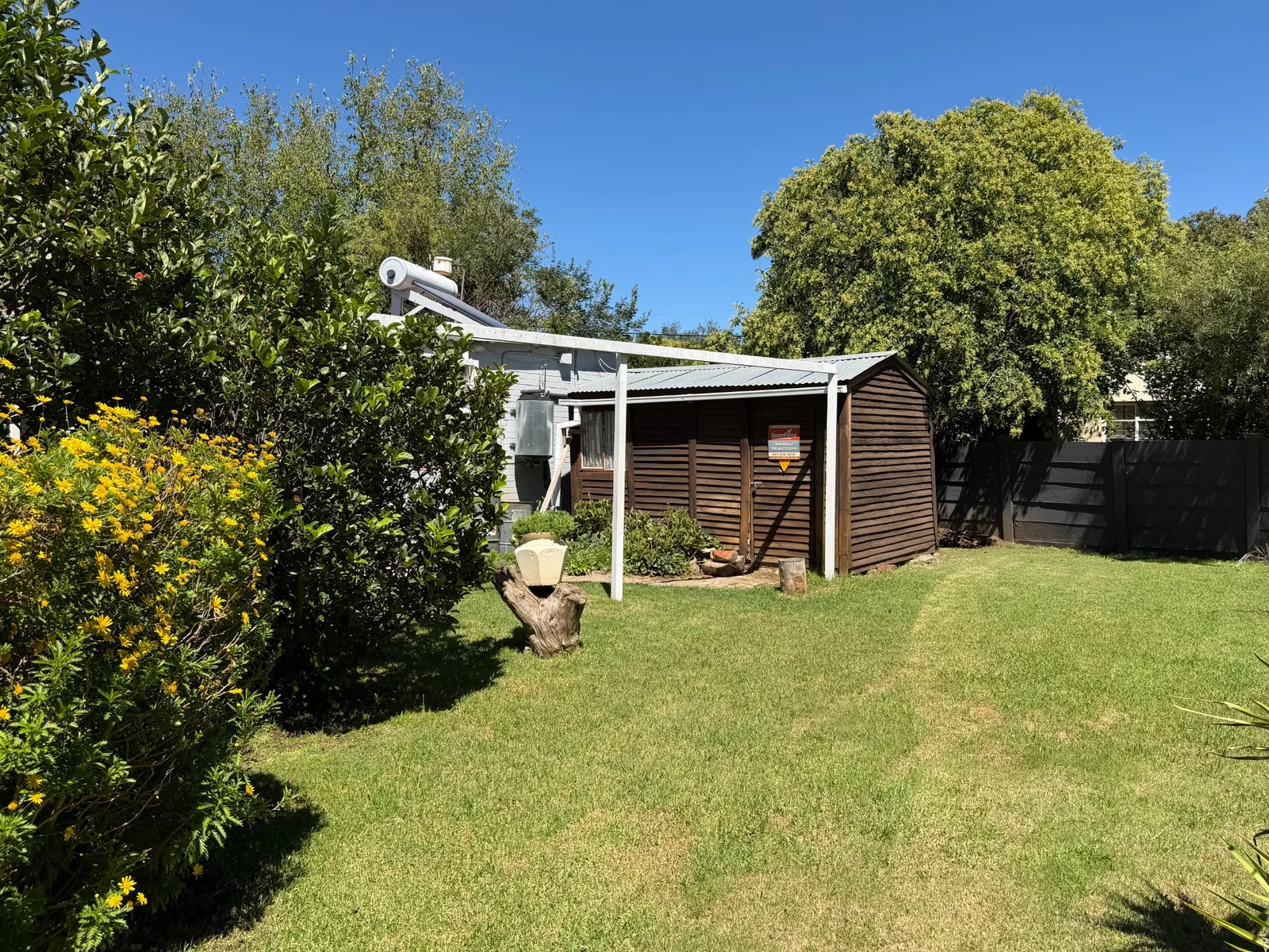 Bayswater Move in Ready Bayswater home with a flat for sale