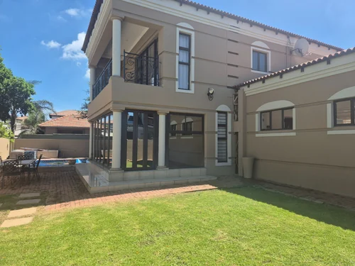 Greenstone Hill, Edenvale