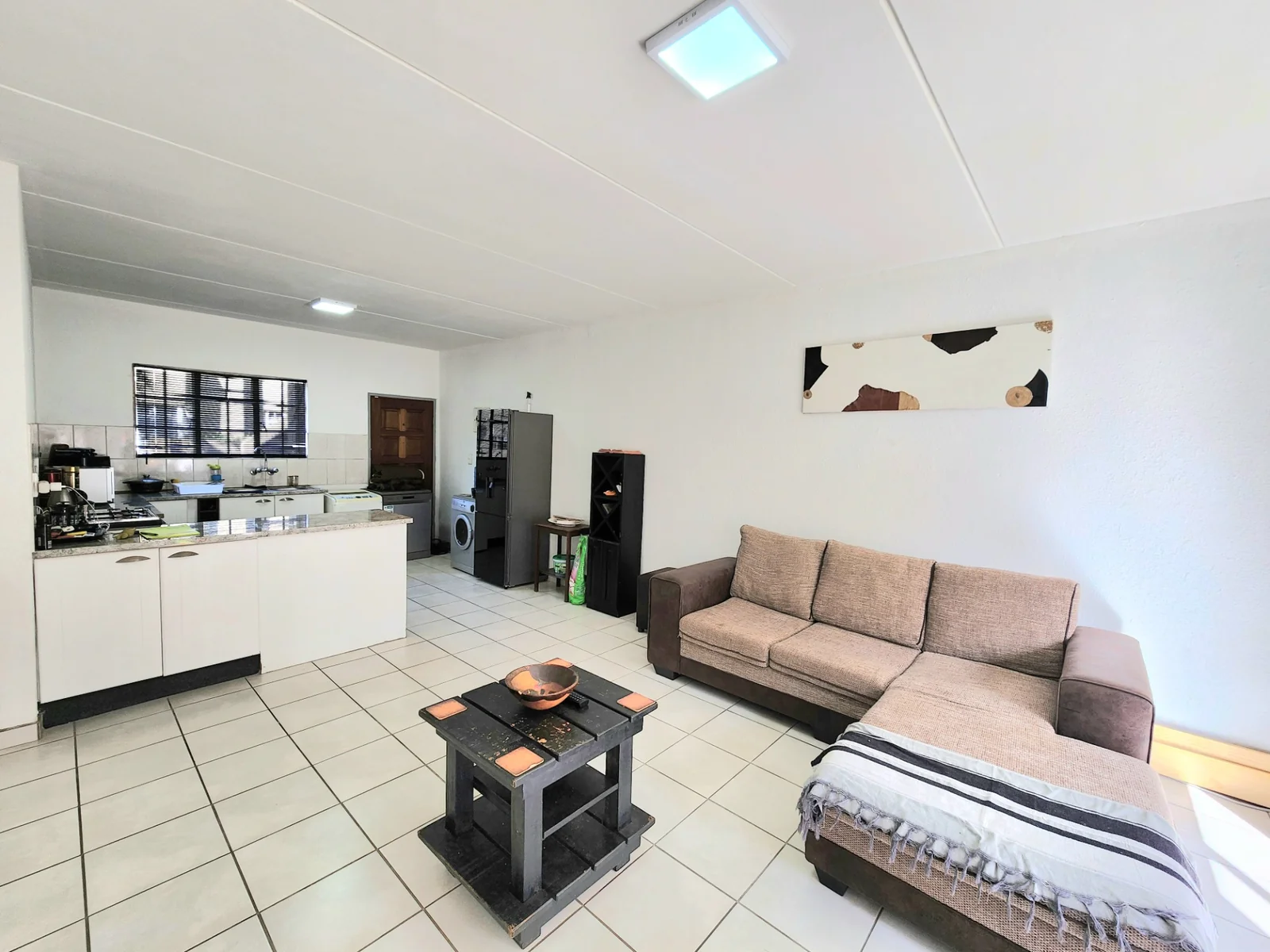 Spacious Ground Floor Unit in Secure Westwood Villas – Byers Park