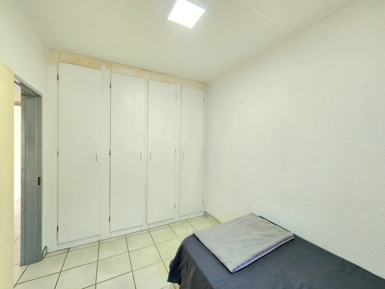 Spacious Ground Floor Unit in Secure Westwood Villas – Byers Park