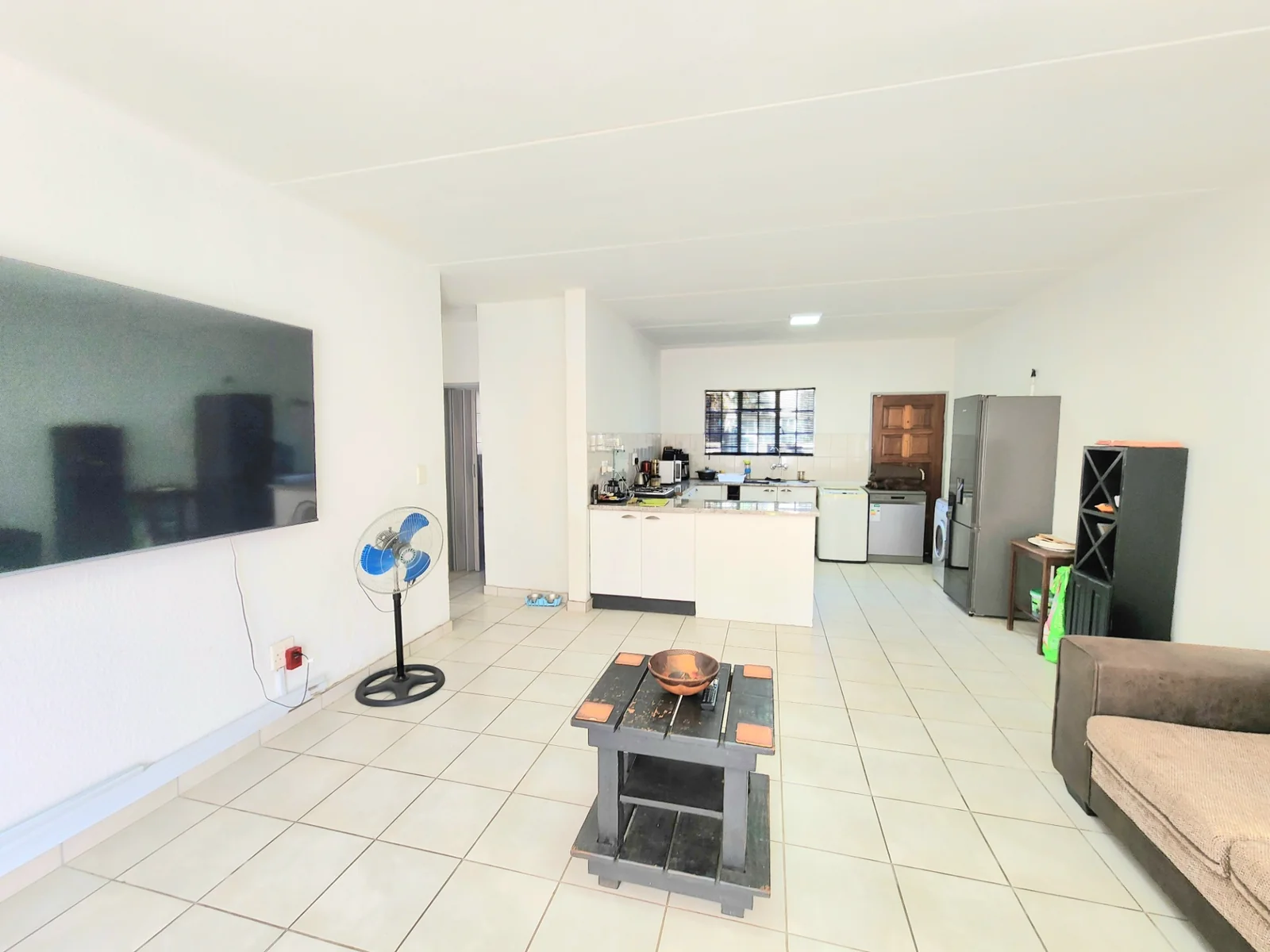 Spacious Ground Floor Unit in Secure Westwood Villas – Byers Park