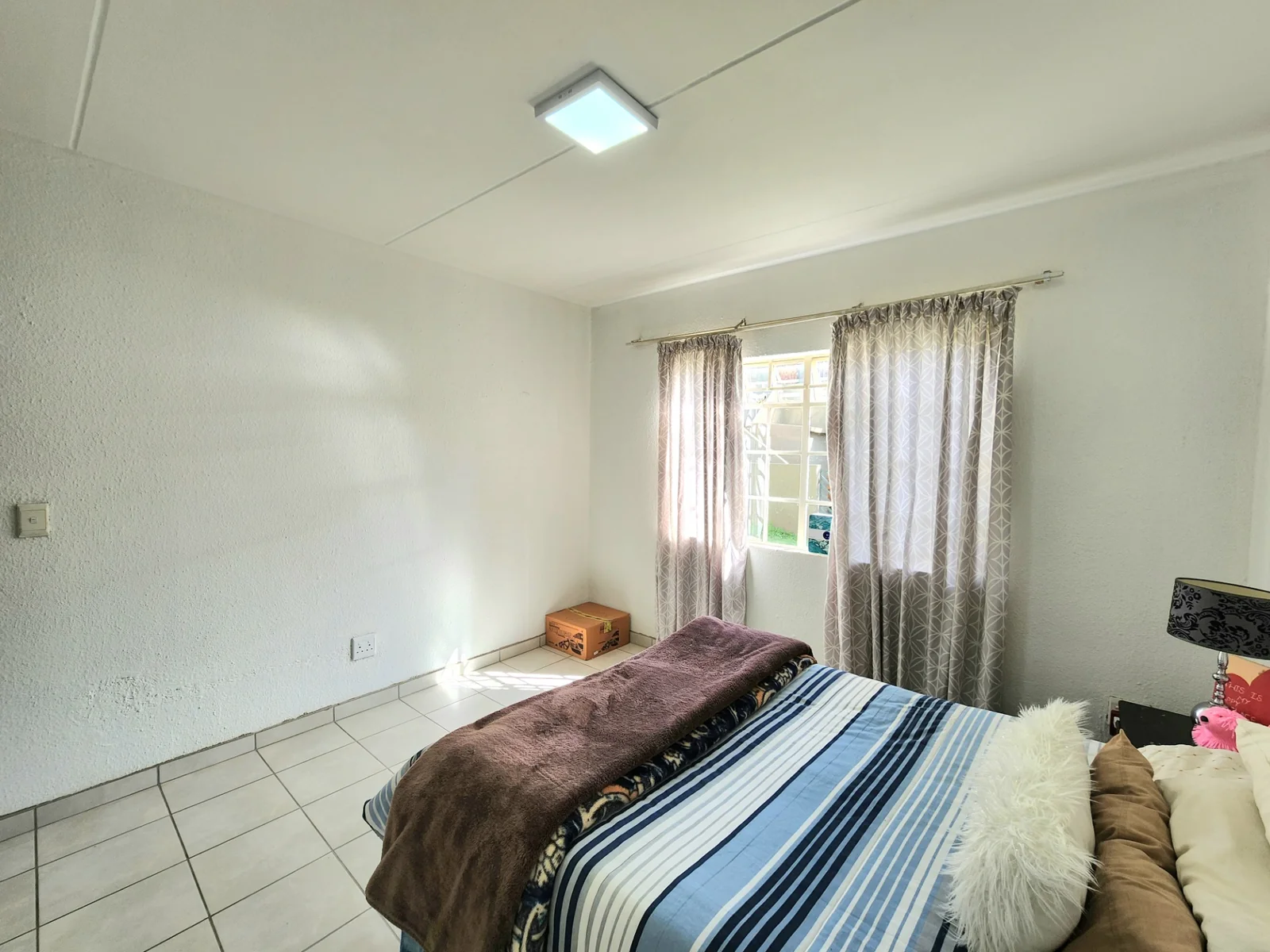 Spacious Ground Floor Unit in Secure Westwood Villas – Byers Park