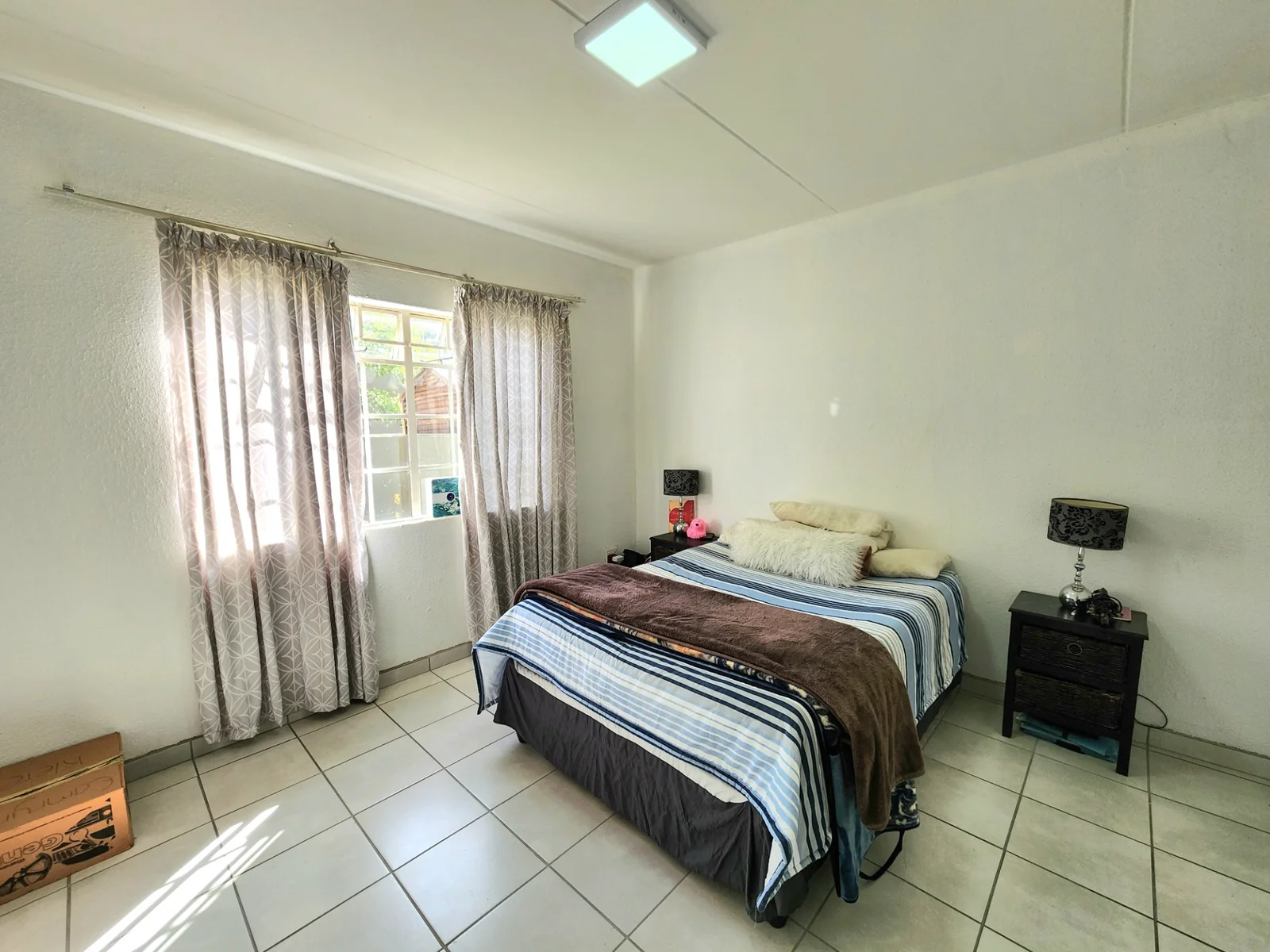 Spacious Ground Floor Unit in Secure Westwood Villas – Byers Park