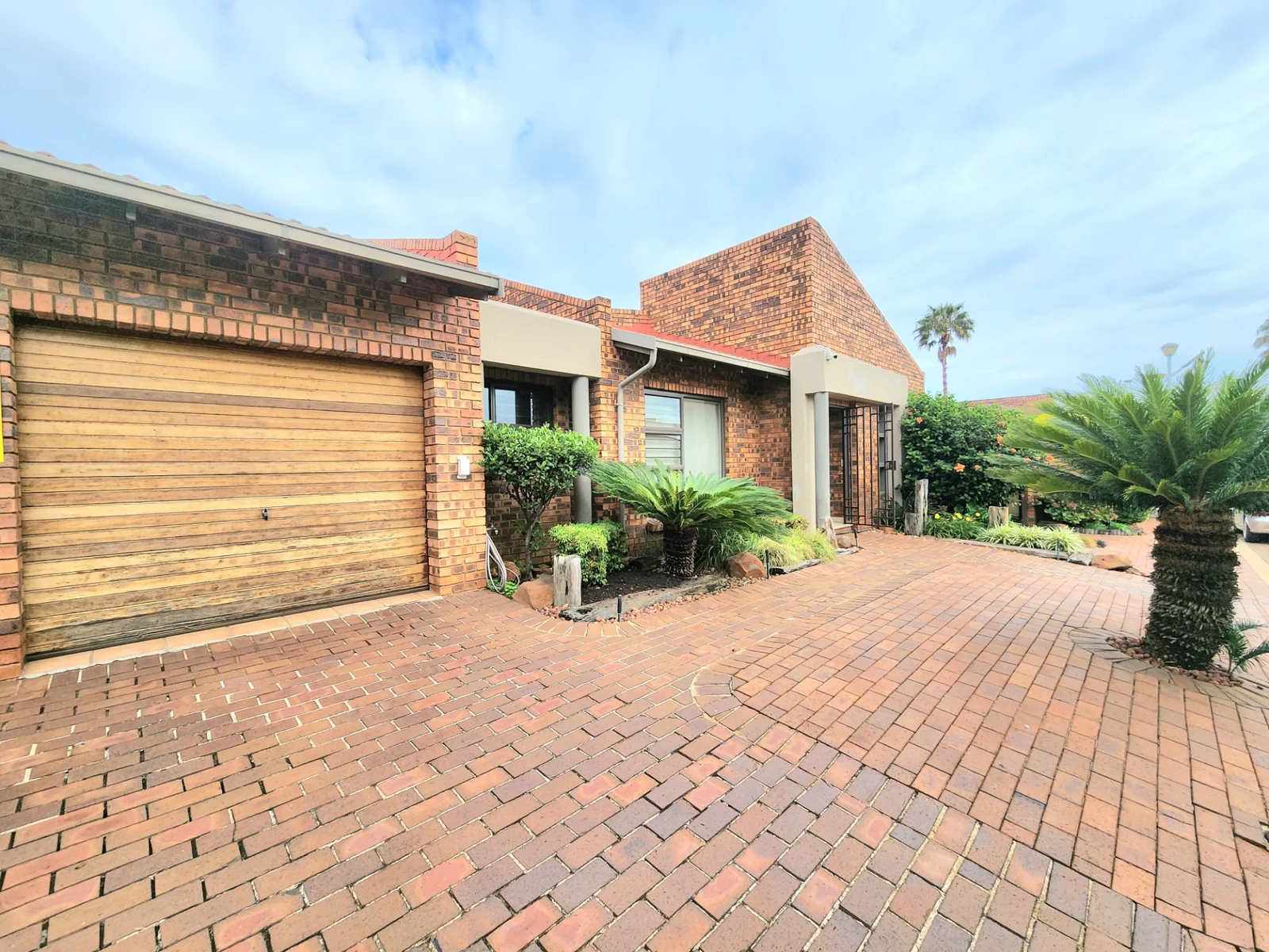 Immaculate Family Home in Exclusive Estate – Bardene, Boksburg