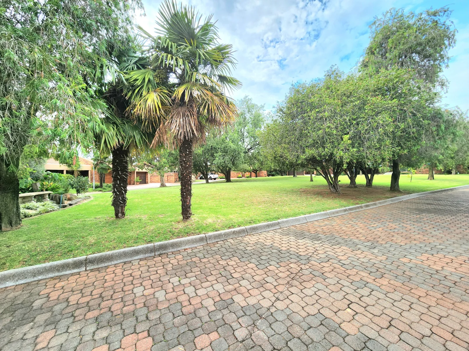 Immaculate Family Home in Exclusive Estate – Bardene, Boksburg