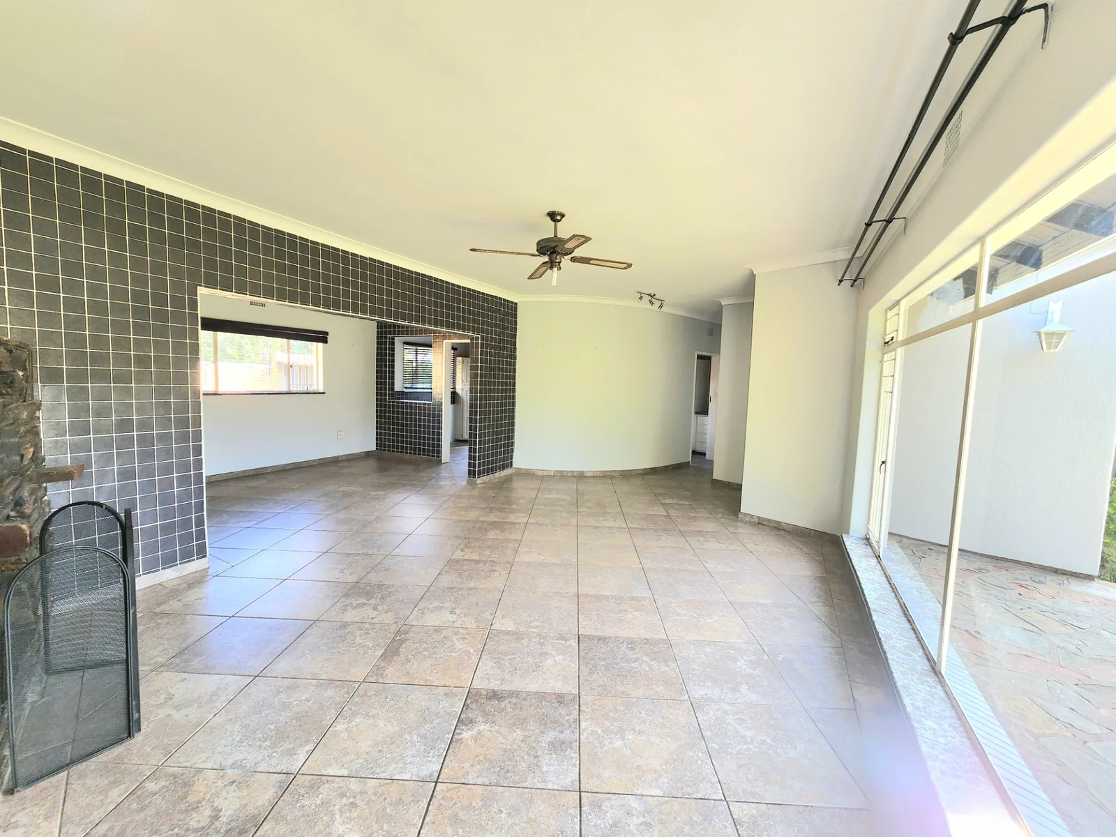 Spacious 3 Bedroom home to Rent in Farrarmere