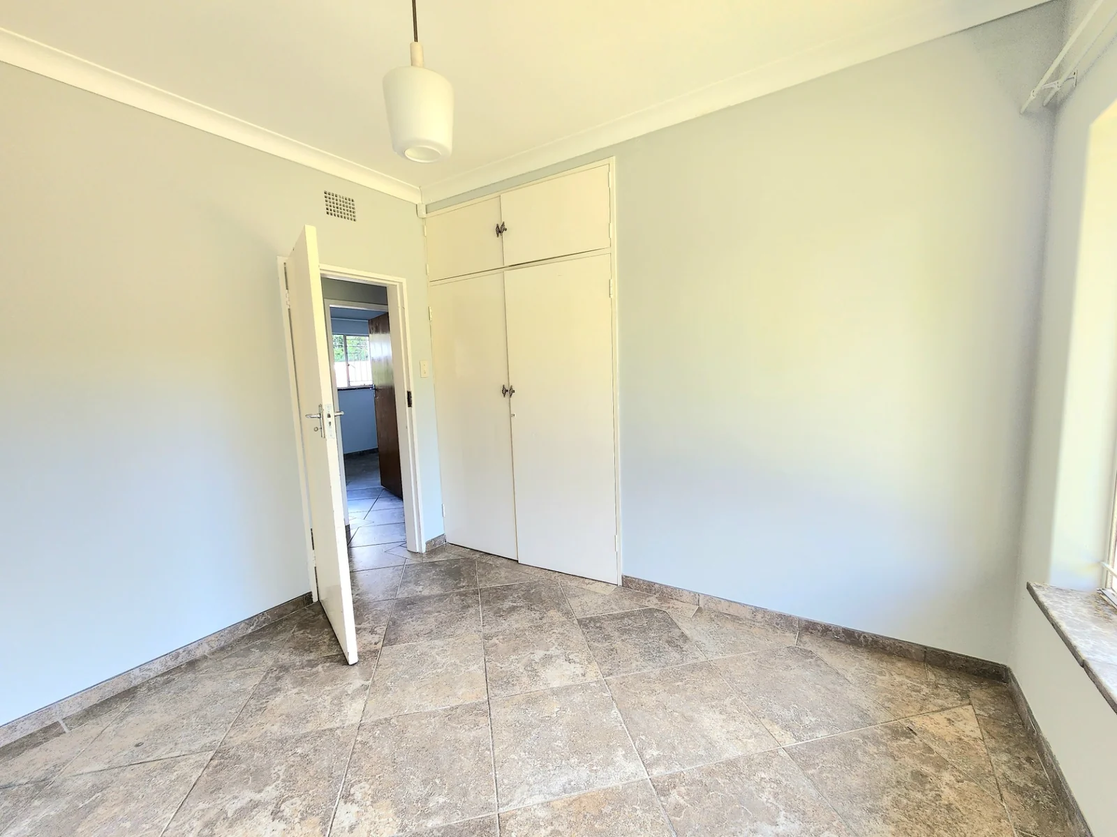 Spacious 3 Bedroom home to Rent in Farrarmere