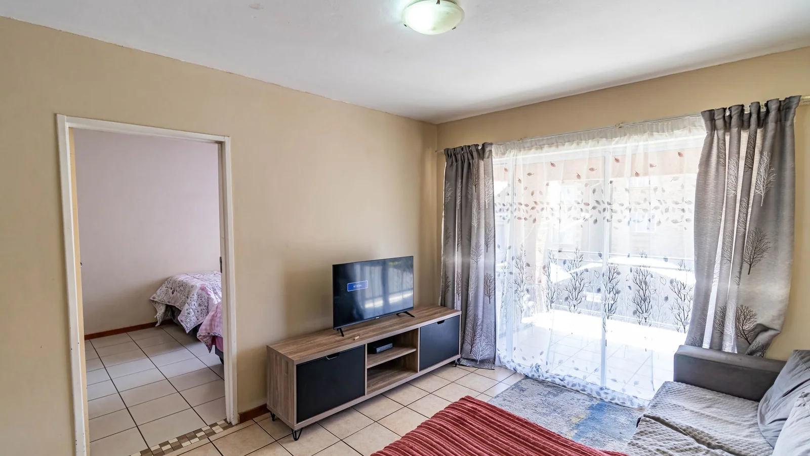 Secure 2-Bedroom En-Suite Apartment with Balcony in Prime Noordwyk Location