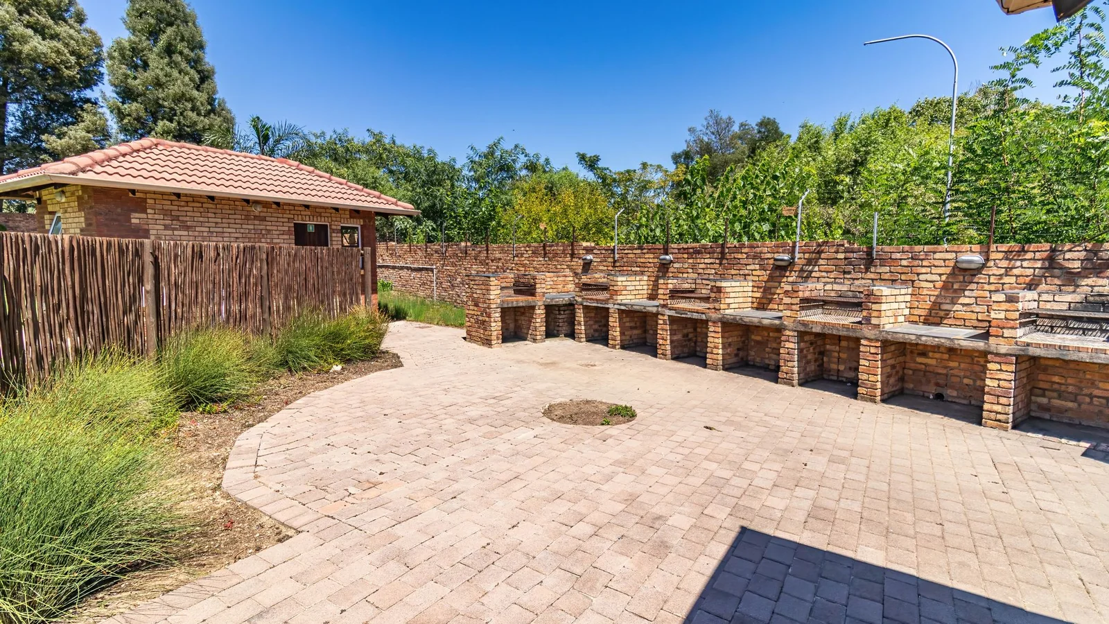 Secure 2-Bedroom En-Suite Apartment with Balcony in Prime Noordwyk Location