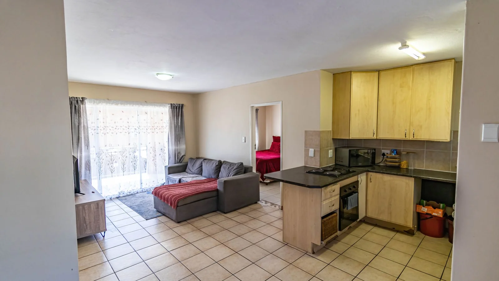 Secure 2-Bedroom En-Suite Apartment with Balcony in Prime Noordwyk Location