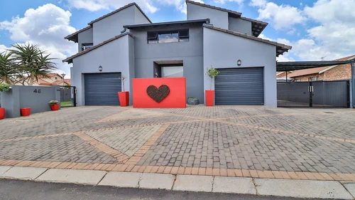 Pierre Van Ryneveld, Centurion