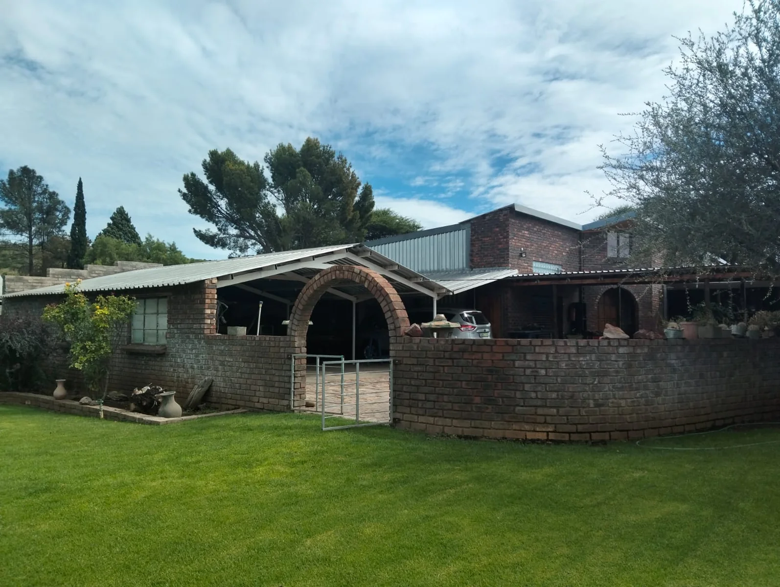 3 Bedroom House For Sale