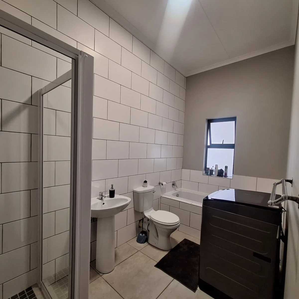 Comfortable 2-Bedroom Apartment To Rent in Sienna Complex