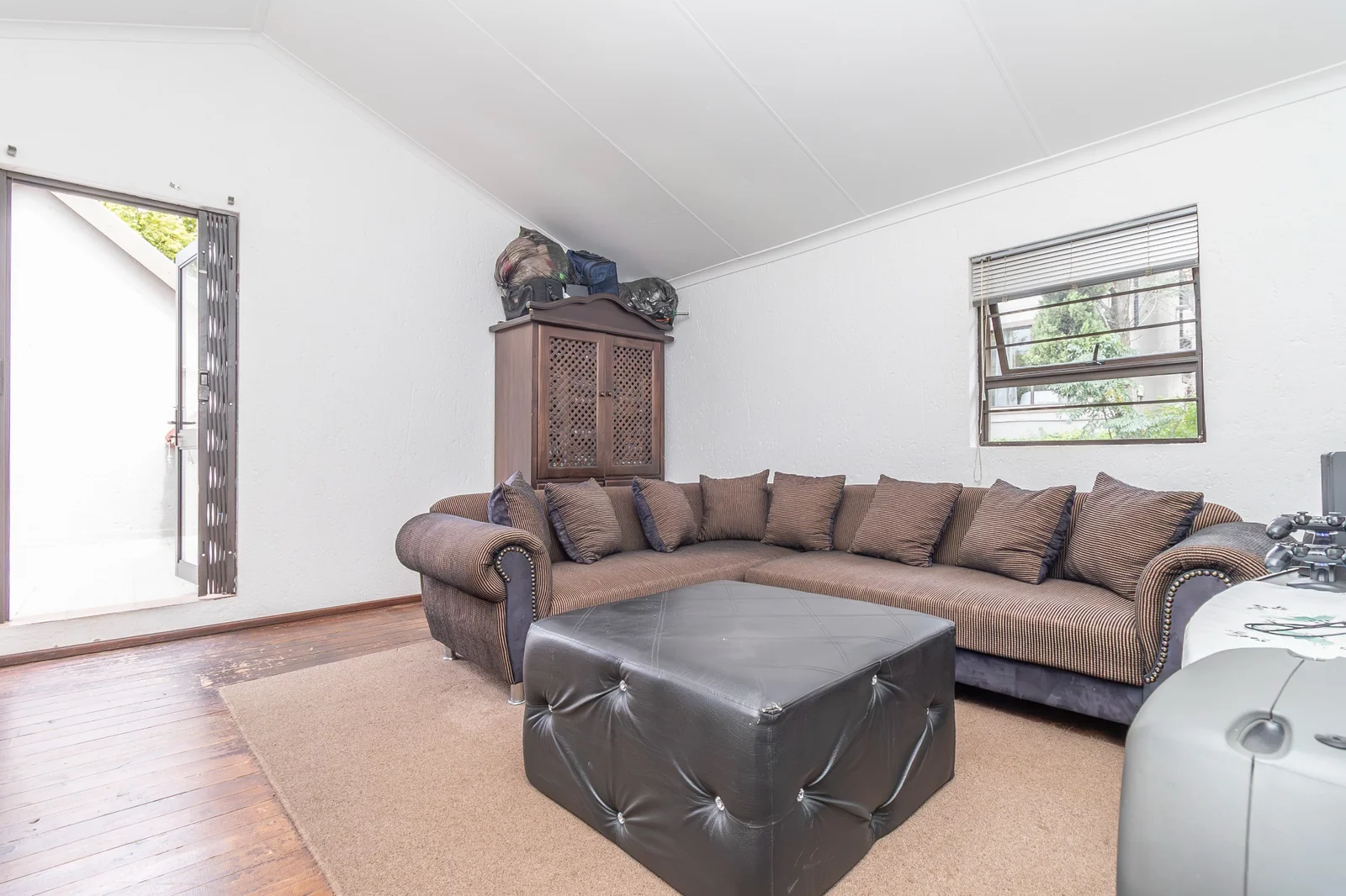 3 Bedroom Duplex for Sale in Allen’s Nek