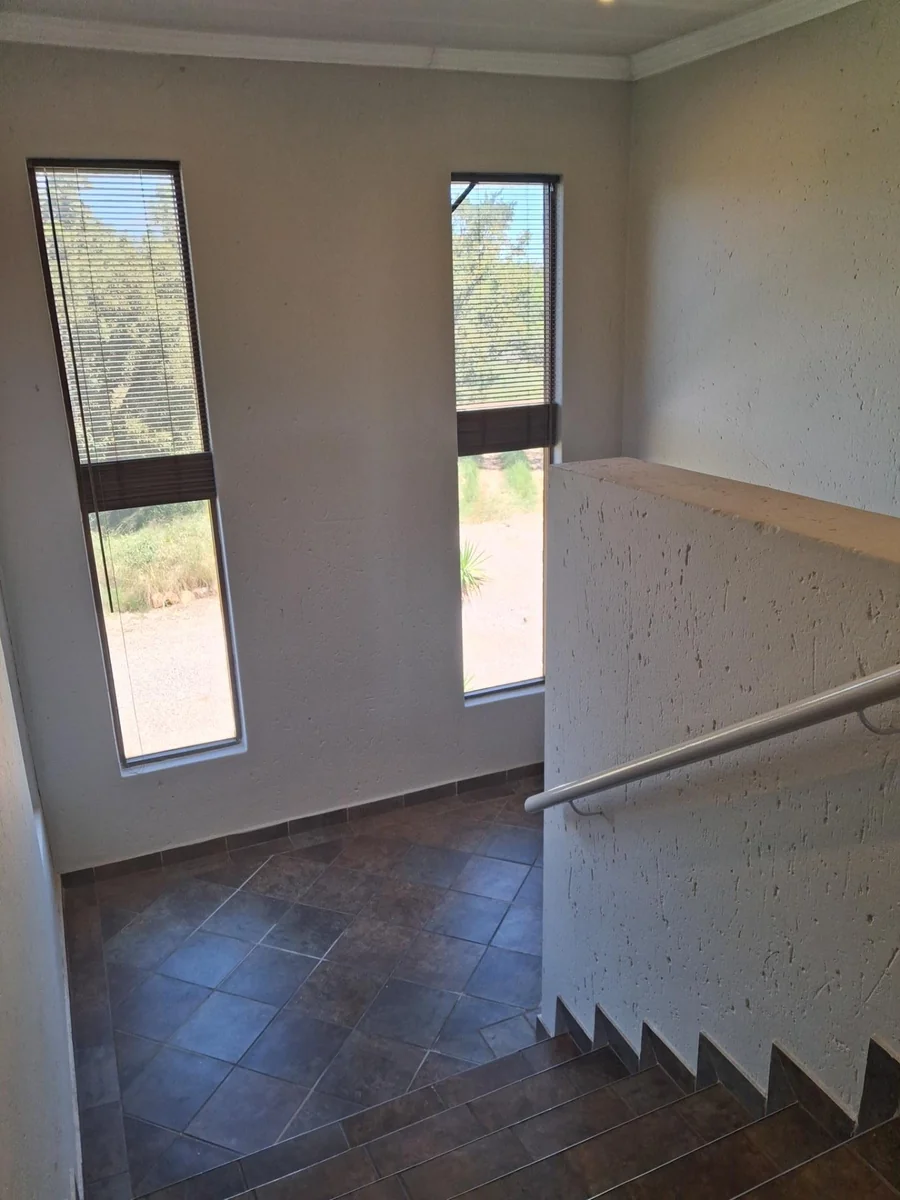 STUNNING FAMILY HOME TO LET IN LEEUWFONTEIN ESTATE!!!!!!