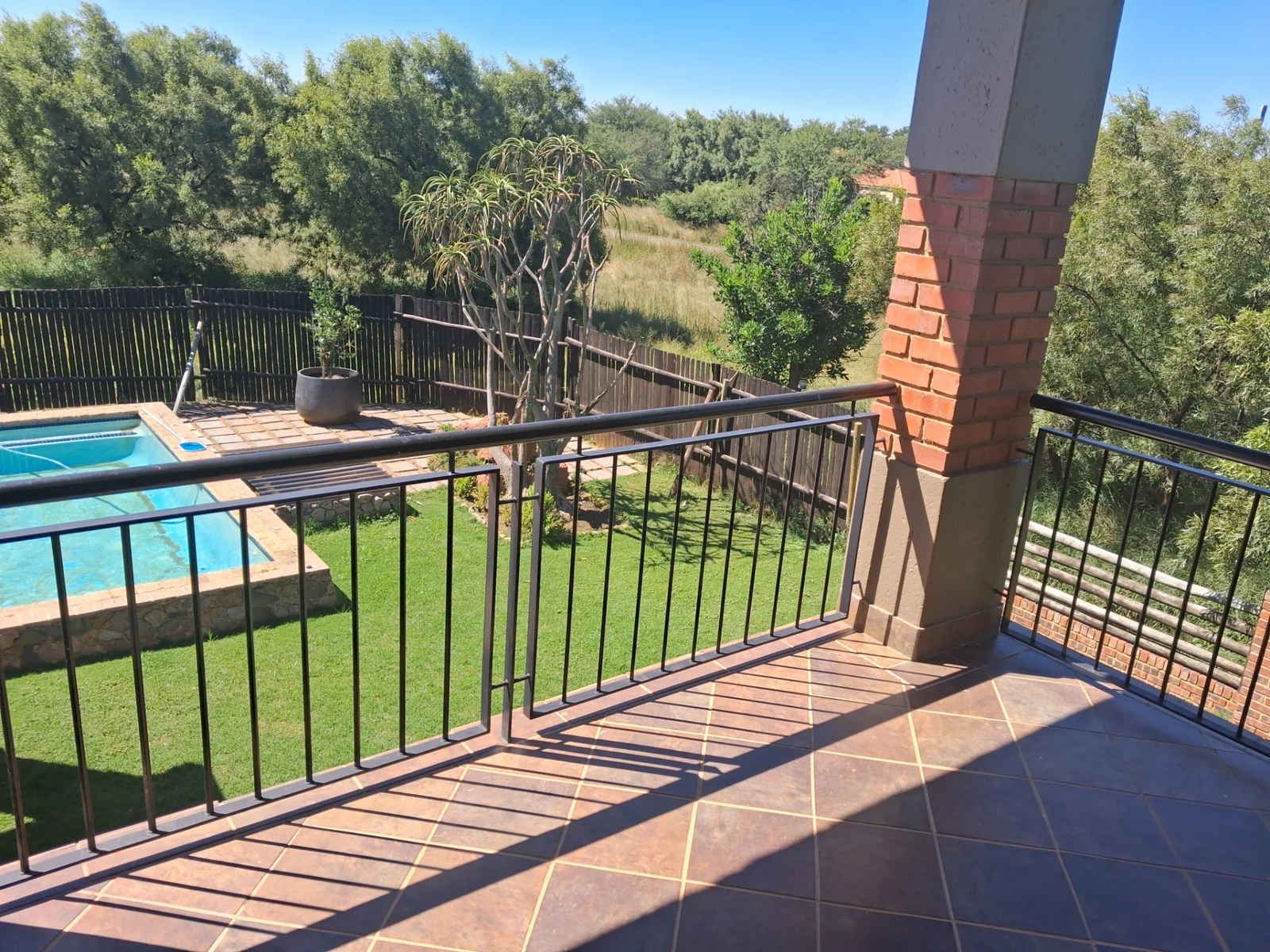 STUNNING FAMILY HOME TO LET IN LEEUWFONTEIN ESTATE!!!!!!