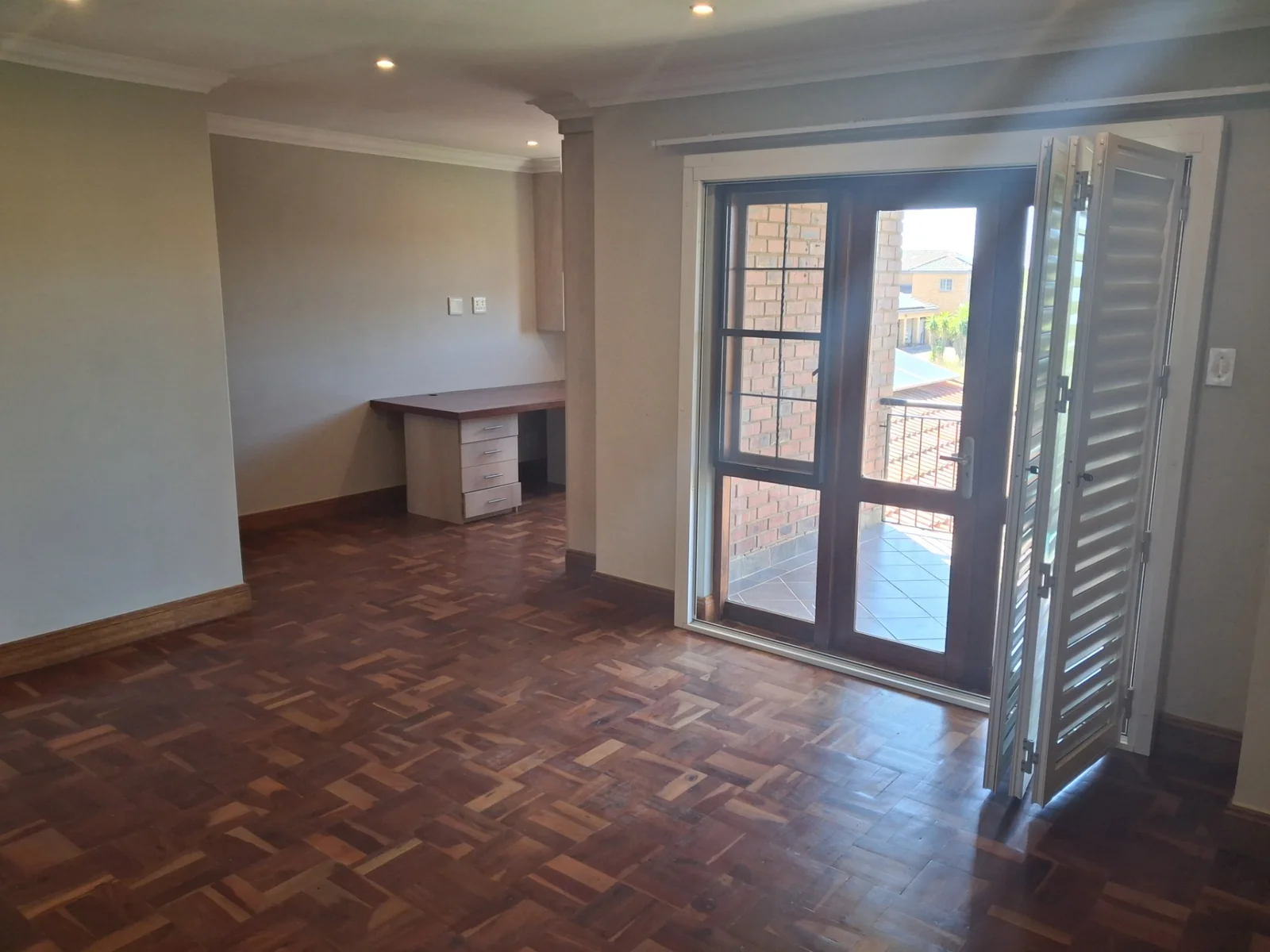 STUNNING FAMILY HOME TO LET IN LEEUWFONTEIN ESTATE!!!!!!
