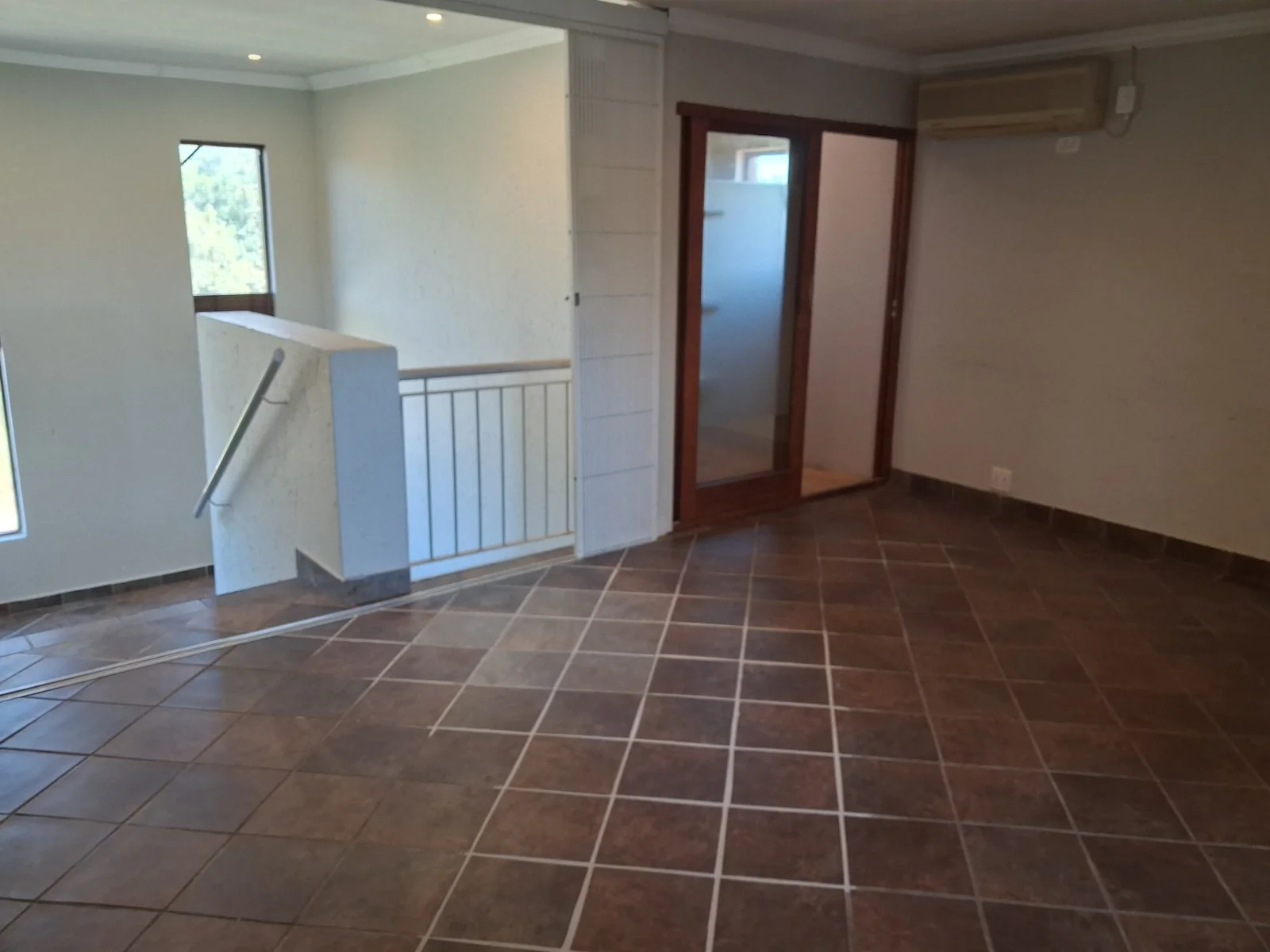 STUNNING FAMILY HOME TO LET IN LEEUWFONTEIN ESTATE!!!!!!