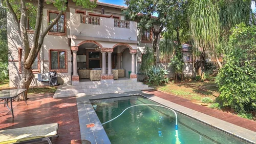 Midstream Estate, Centurion