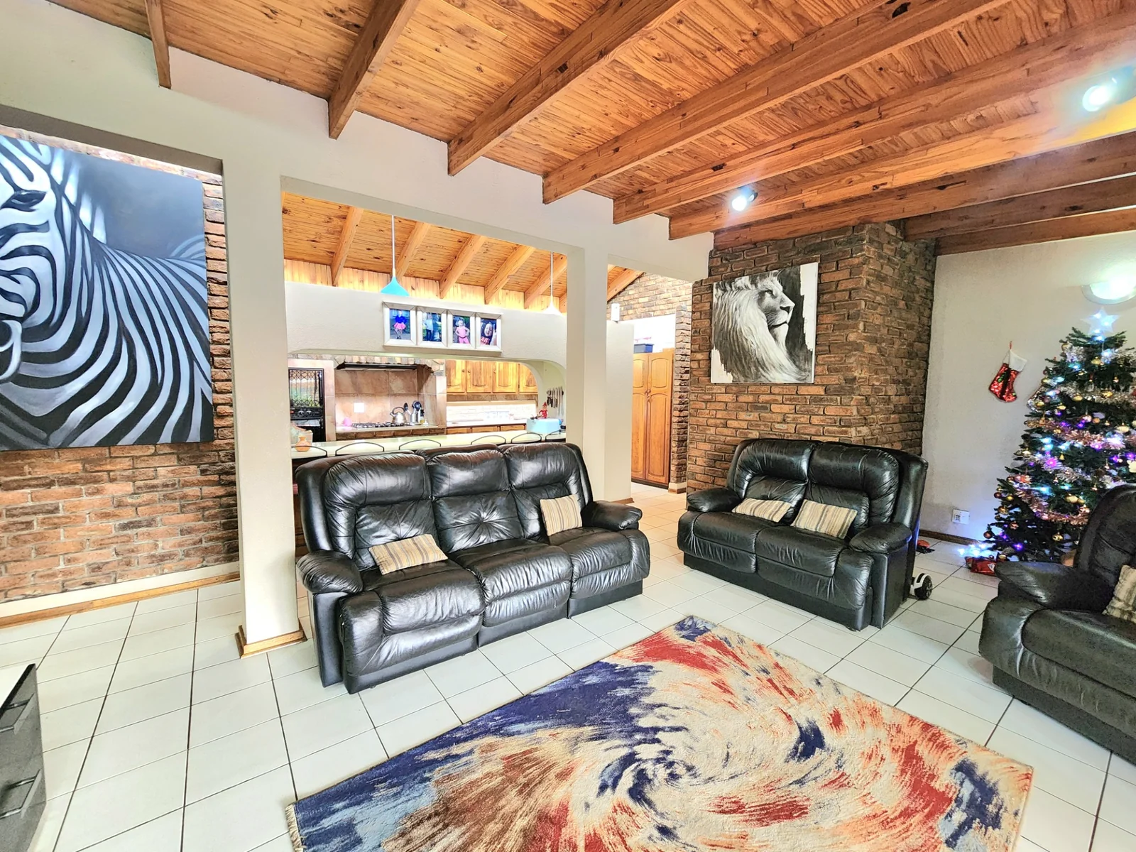 Welcome to Janina Village — where charm, space, and secure family living come together beautifully in the heart of Edleen.