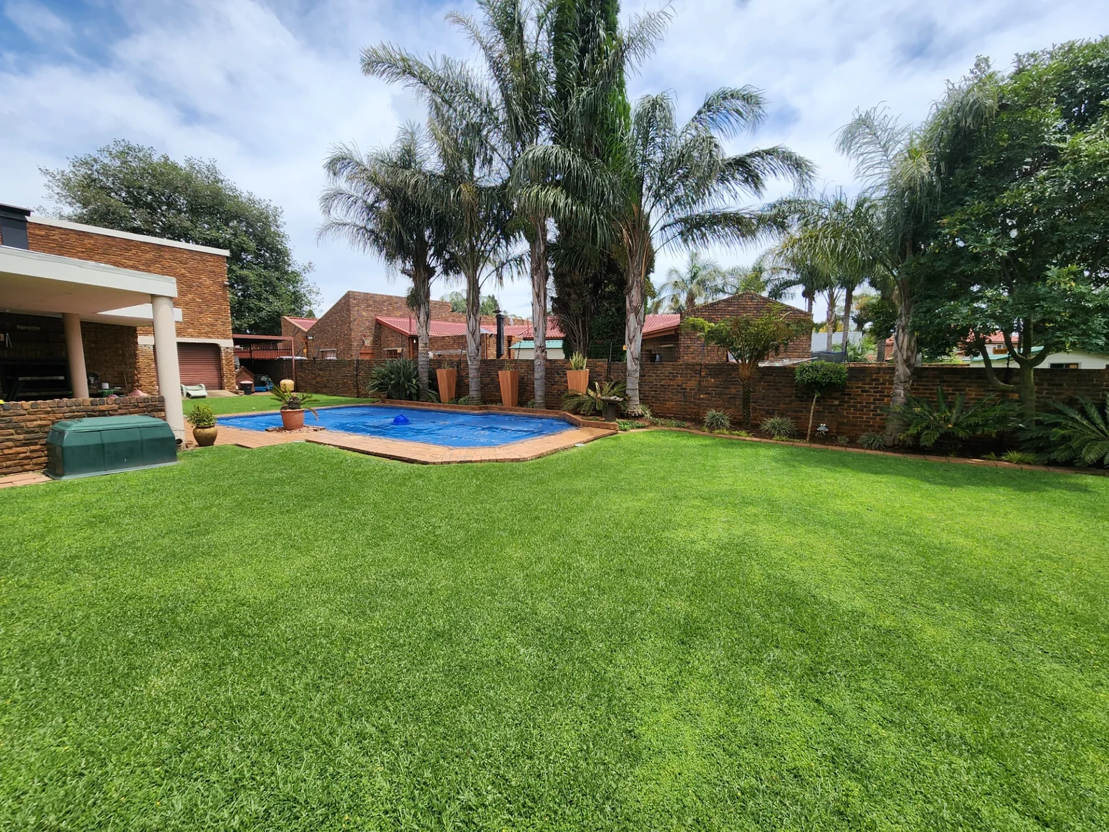 Welcome to Janina Village — where charm, space, and secure family living come together beautifully in the heart of Edleen.