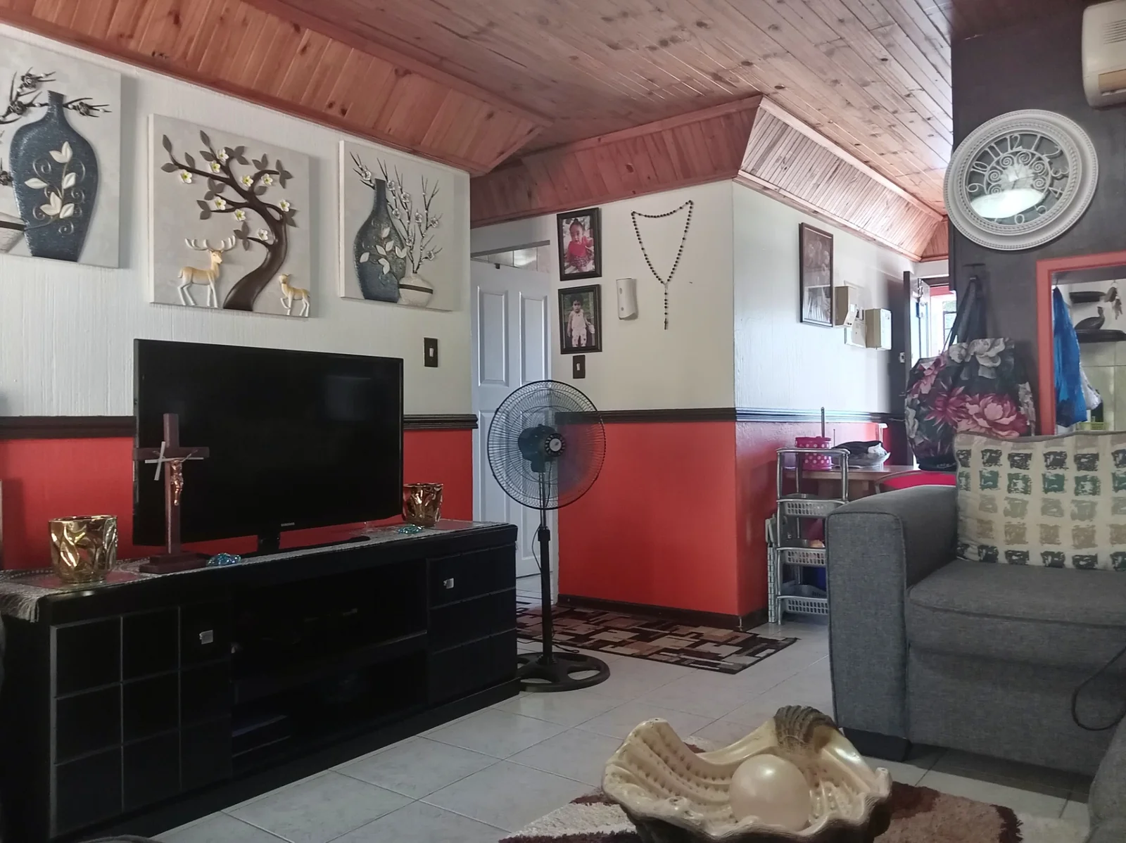 A PERFECT STARTER FOR A GROWING FAMILY OR INVESTORS