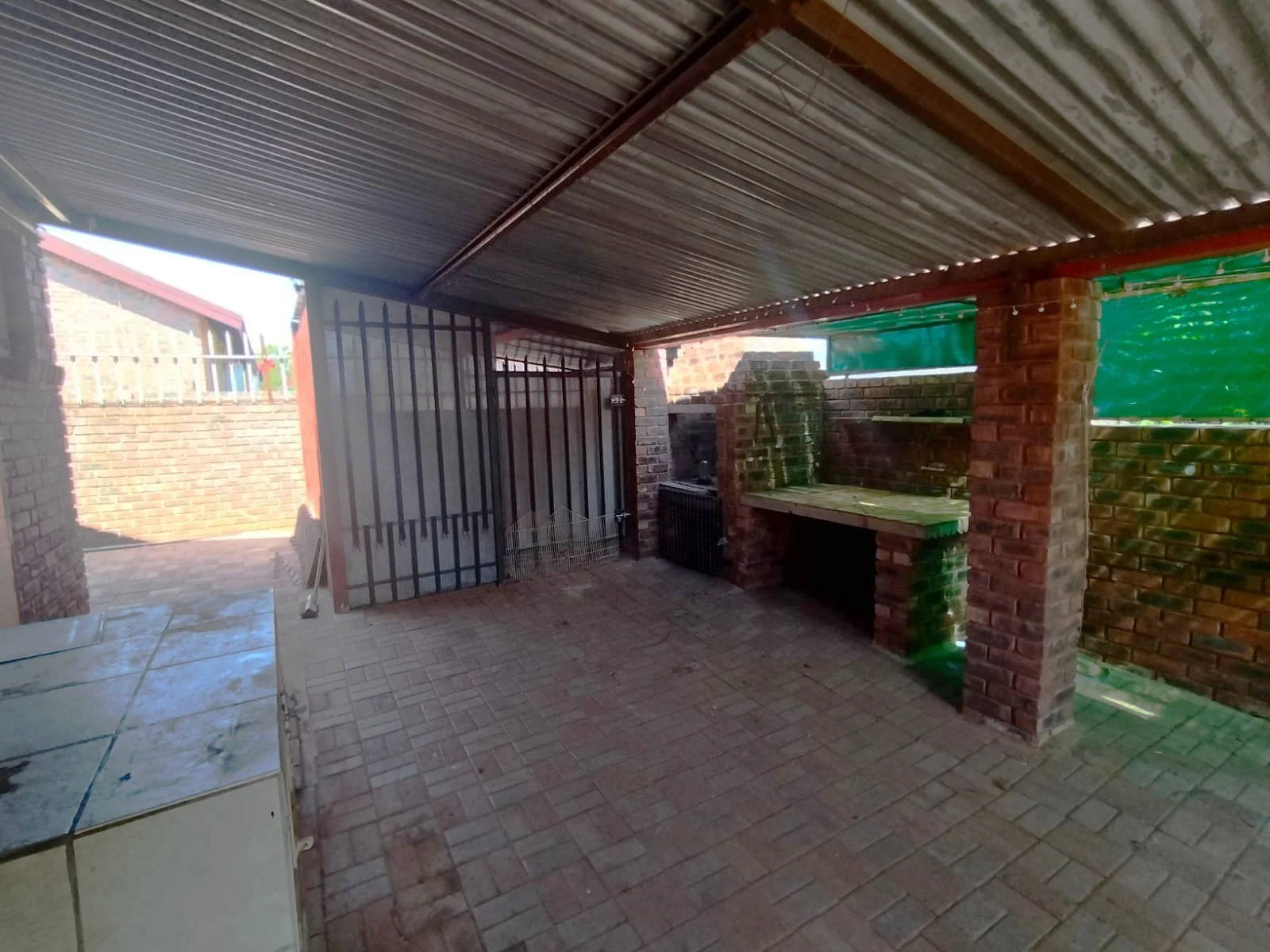 3 Bedroom House For Sale