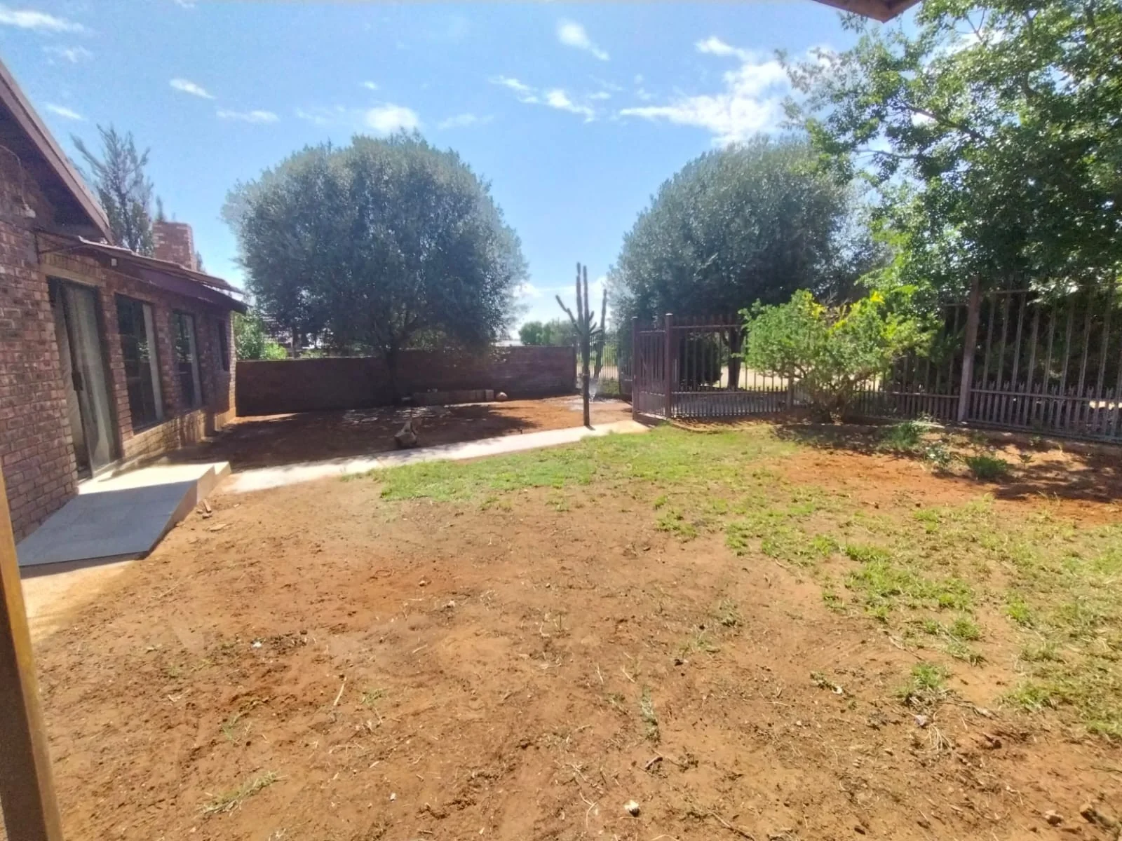 3 Bedroom House For Sale