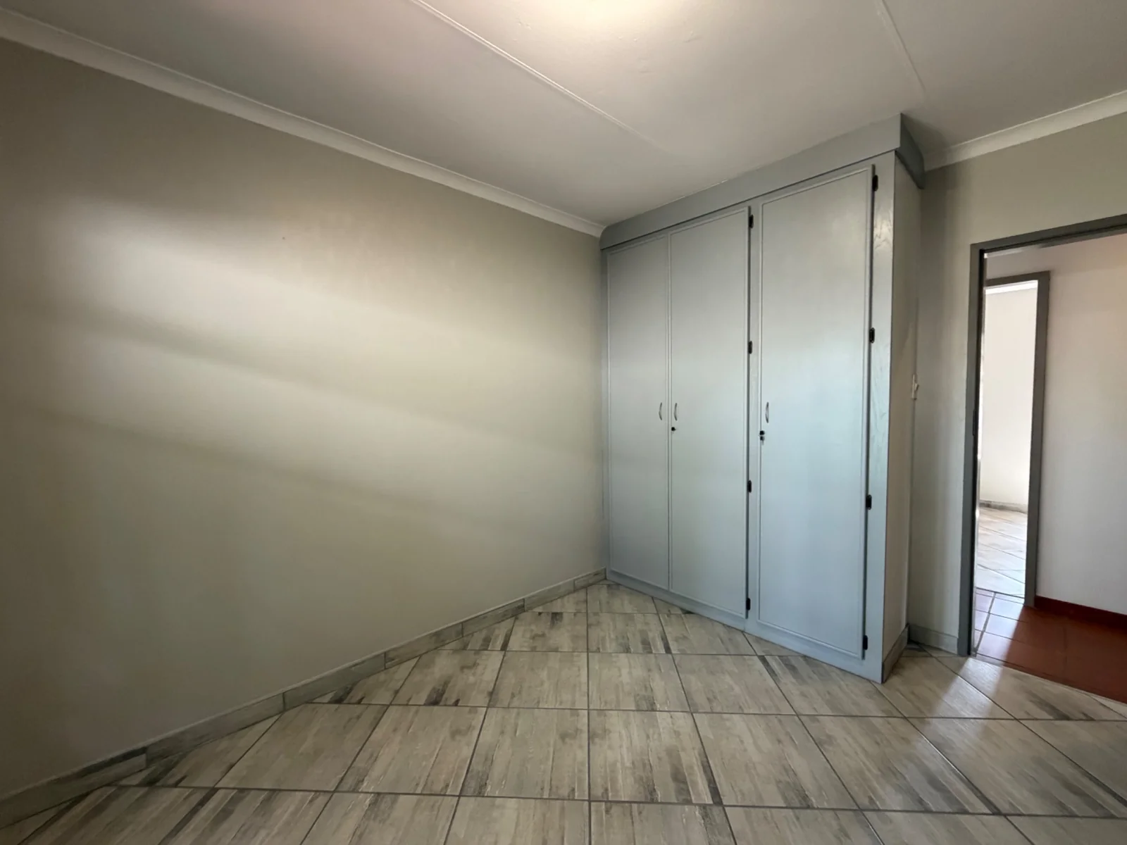 NEW LISTING ...... DUET WITH POTENTIAL TO WORK FROM HOME!