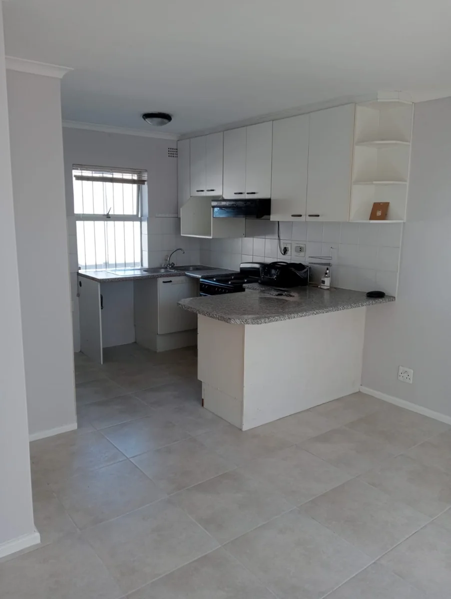 Ground floor apartment situated in a secure complex in Milnerton Ridge