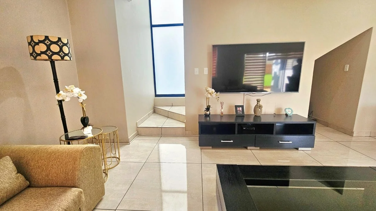 MEADOWS MODERN STARTER HOME WITH A GENEROUS GARDEN