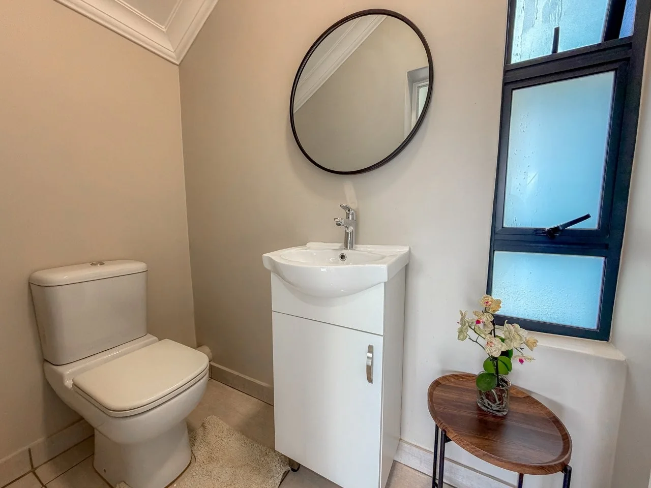 MEADOWS MODERN STARTER HOME WITH A GENEROUS GARDEN