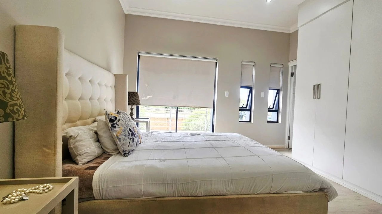 MEADOWS MODERN STARTER HOME WITH A GENEROUS GARDEN