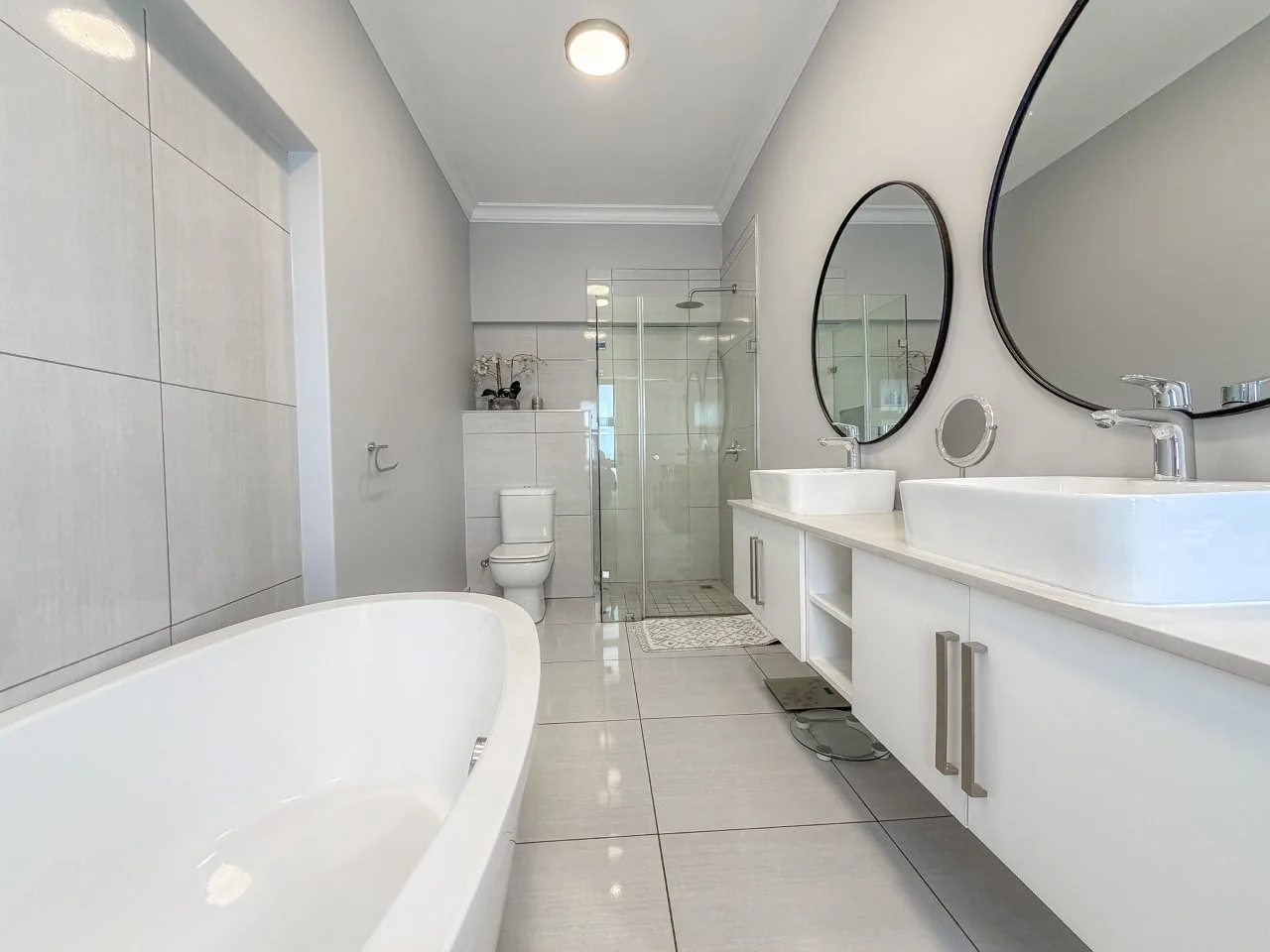 MEADOWS MODERN STARTER HOME WITH A GENEROUS GARDEN